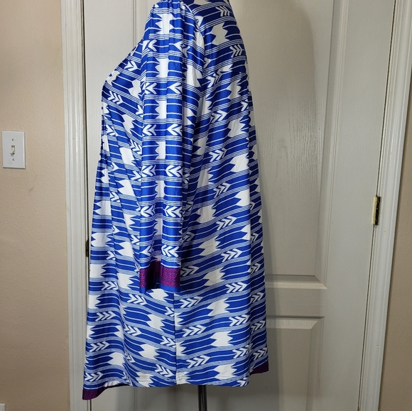 Ice Silk Blue Crew Neck Top Tunic - Picture 4 of 9